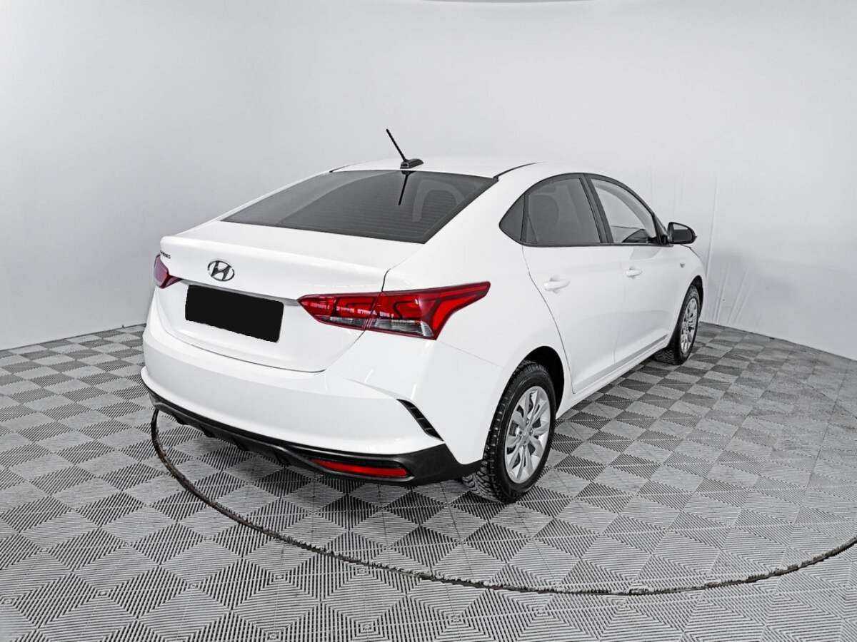 Hyundai Solaris 2021 года с пробегом. Фото: #3