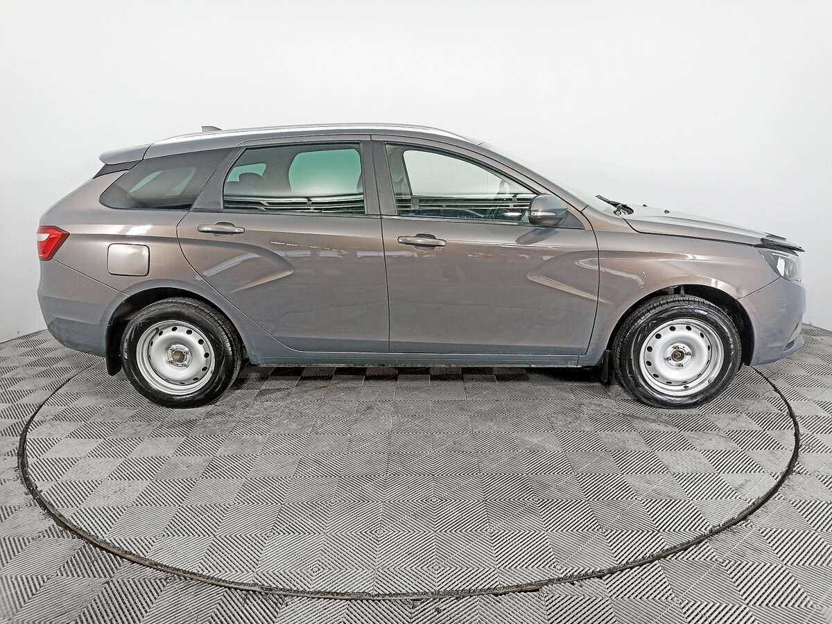 Lada (ВАЗ) Vesta 2017 года с пробегом. Фото: #3