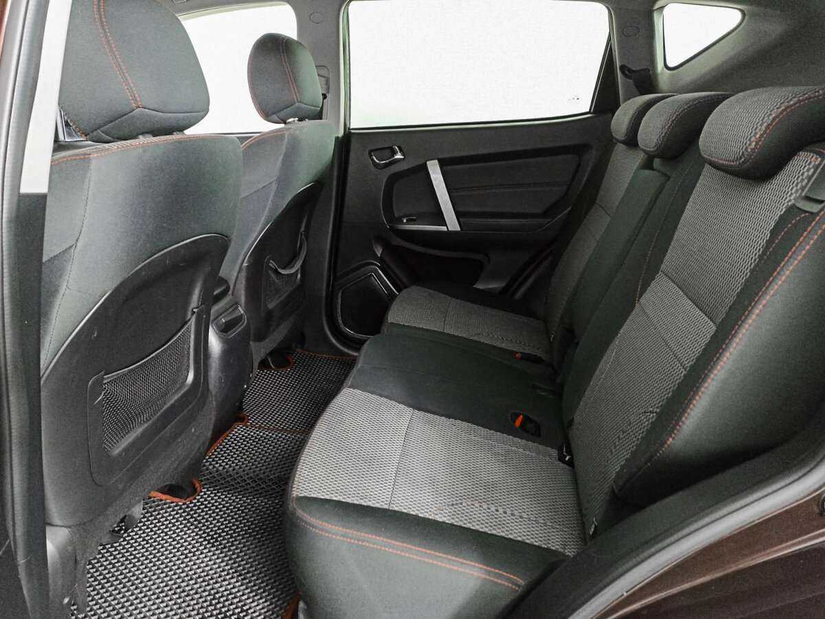 Geely Emgrand X7 2016 года с пробегом. Фото: #9