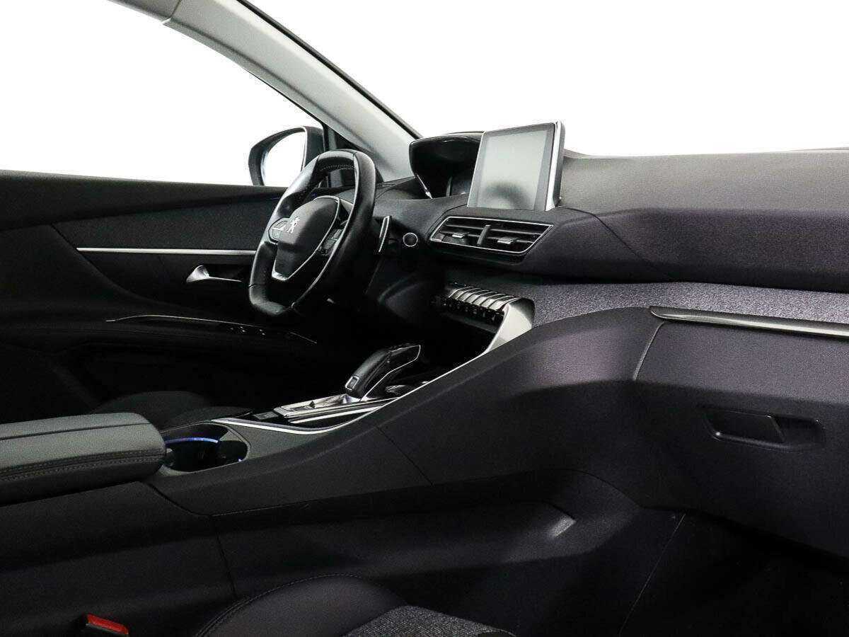 Peugeot 5008 2019 года с пробегом. Фото: #6