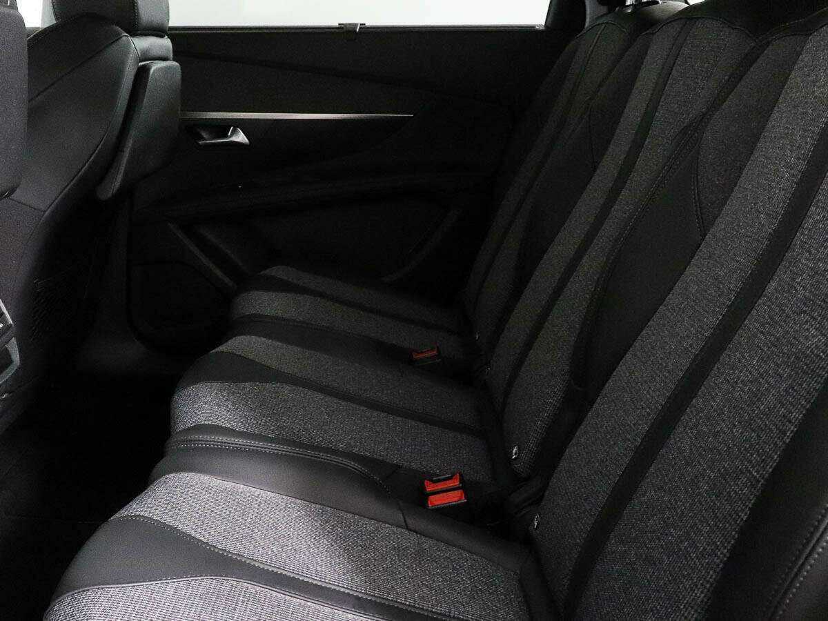 Peugeot 5008 2019 года с пробегом. Фото: #7