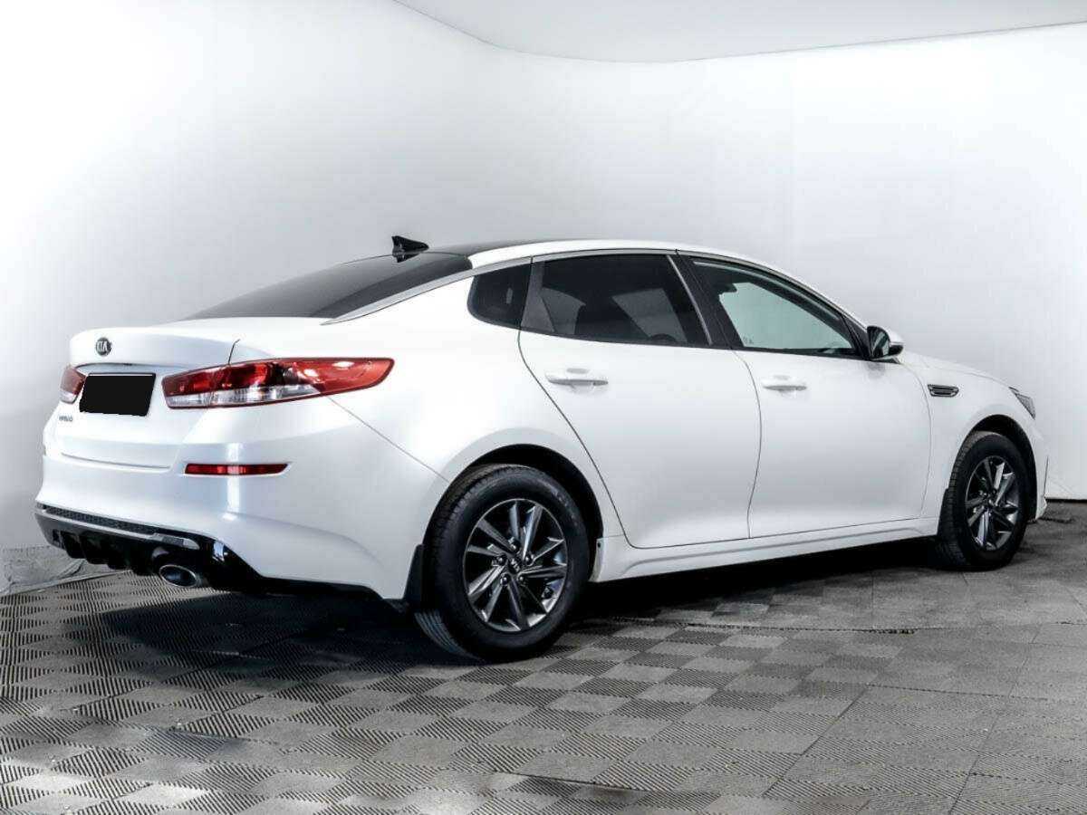 Kia Optima 2018 года с пробегом. Фото: #3