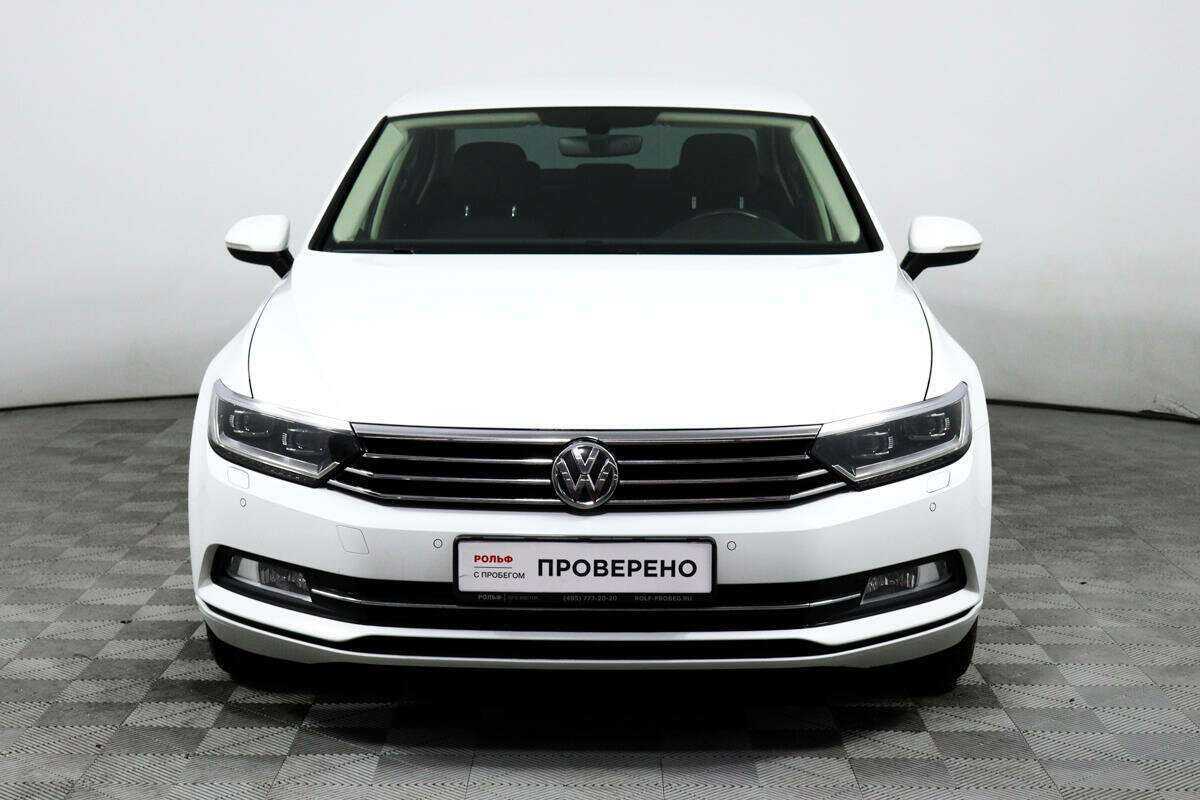 Volkswagen Passat 2016 года с пробегом. Фото: #1