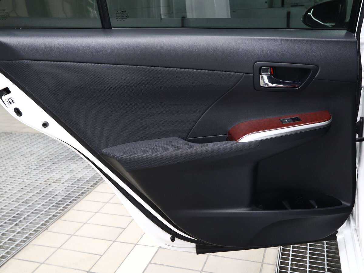 Toyota Camry 2013 года с пробегом. Фото: #10