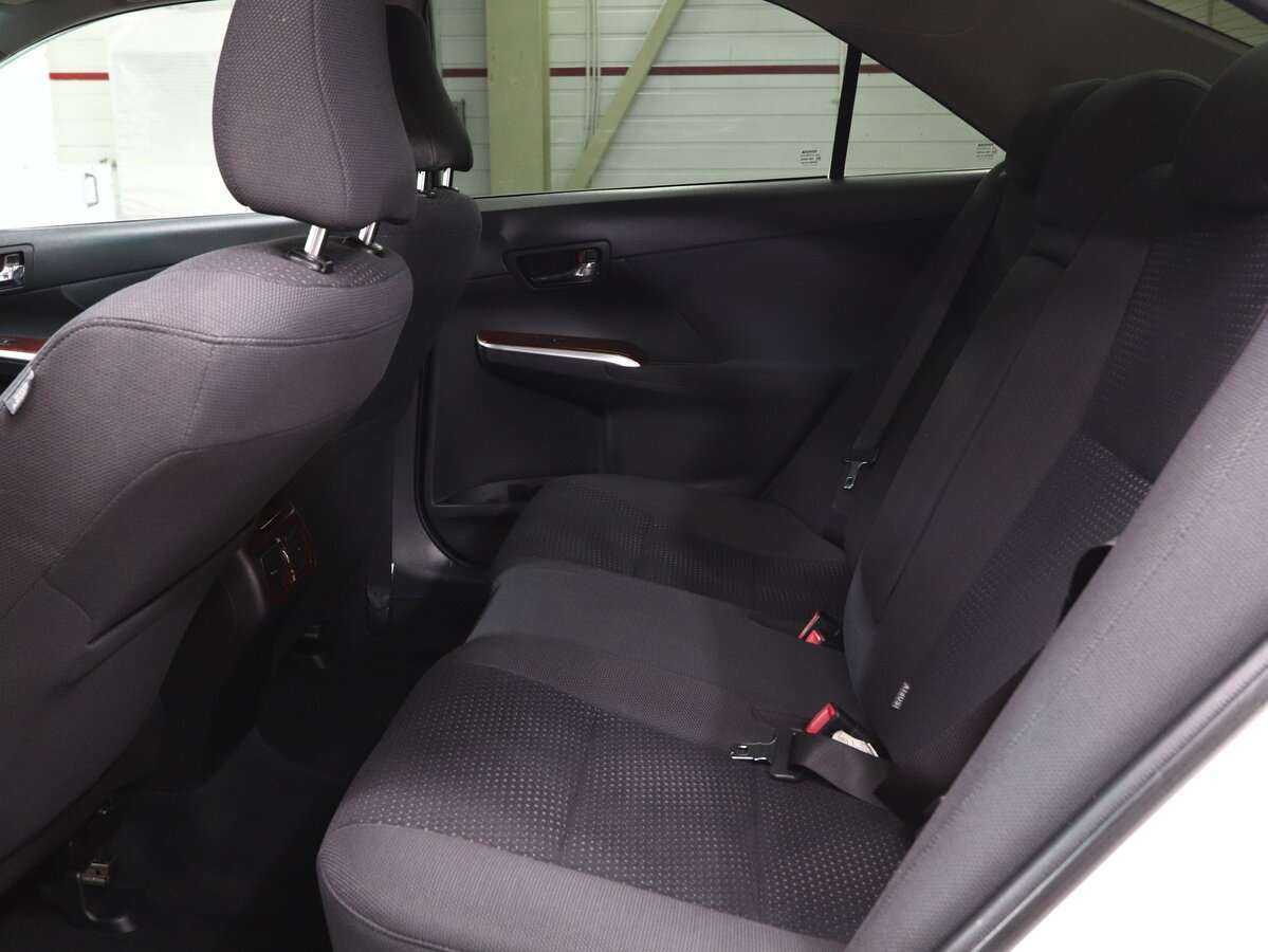 Toyota Camry 2013 года с пробегом. Фото: #11