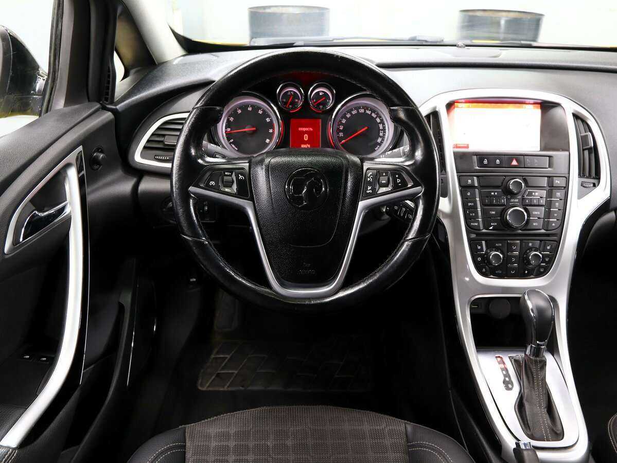 Opel Astra 2014 года с пробегом. Фото: #11