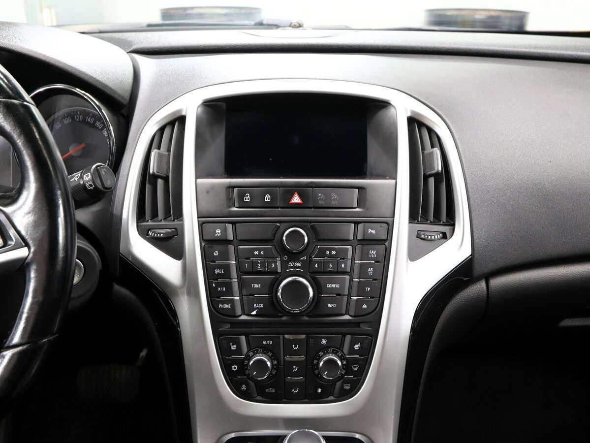 Opel Astra 2014 года с пробегом. Фото: #17