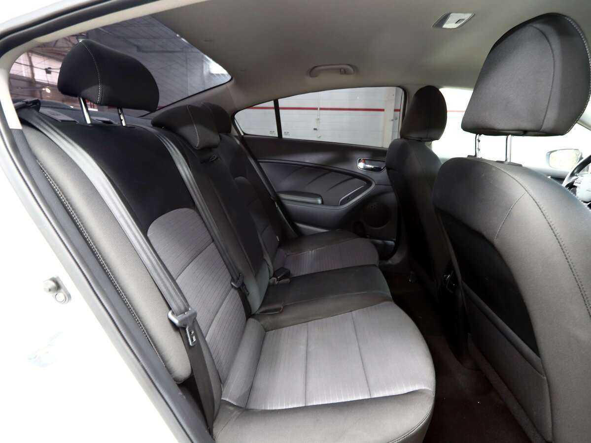 Kia Cerato 2018 года с пробегом. Фото: #18