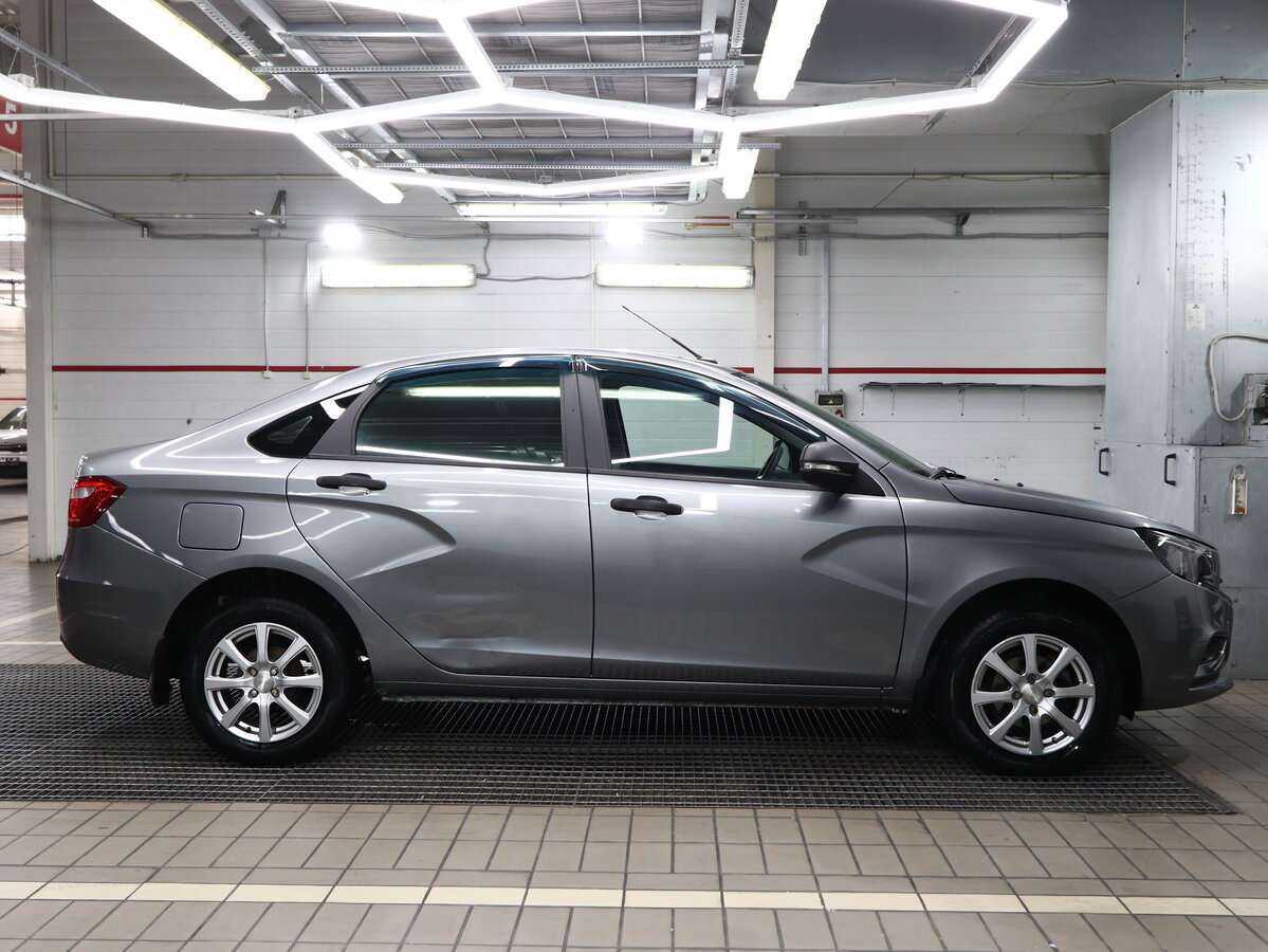 Lada (ВАЗ) Vesta 2018 года с пробегом. Фото: #2