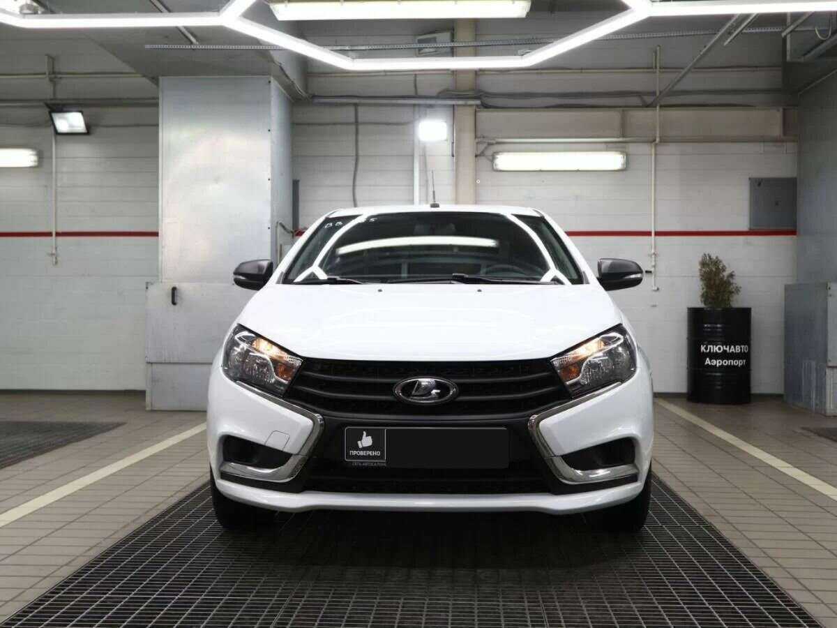 Lada (ВАЗ) Vesta 2021 года с пробегом. Фото: #1