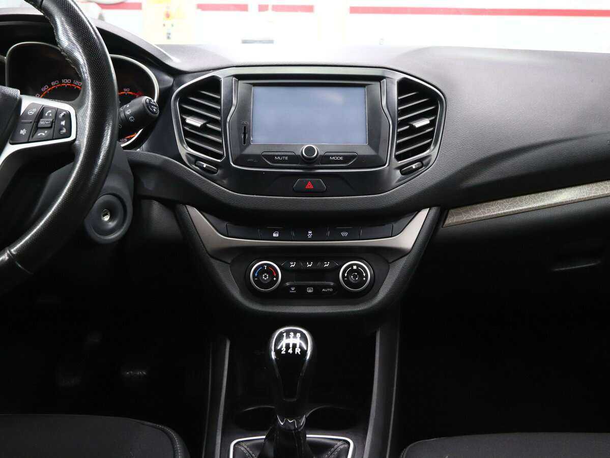 Lada (ВАЗ) Vesta 2020 года с пробегом. Фото: #14