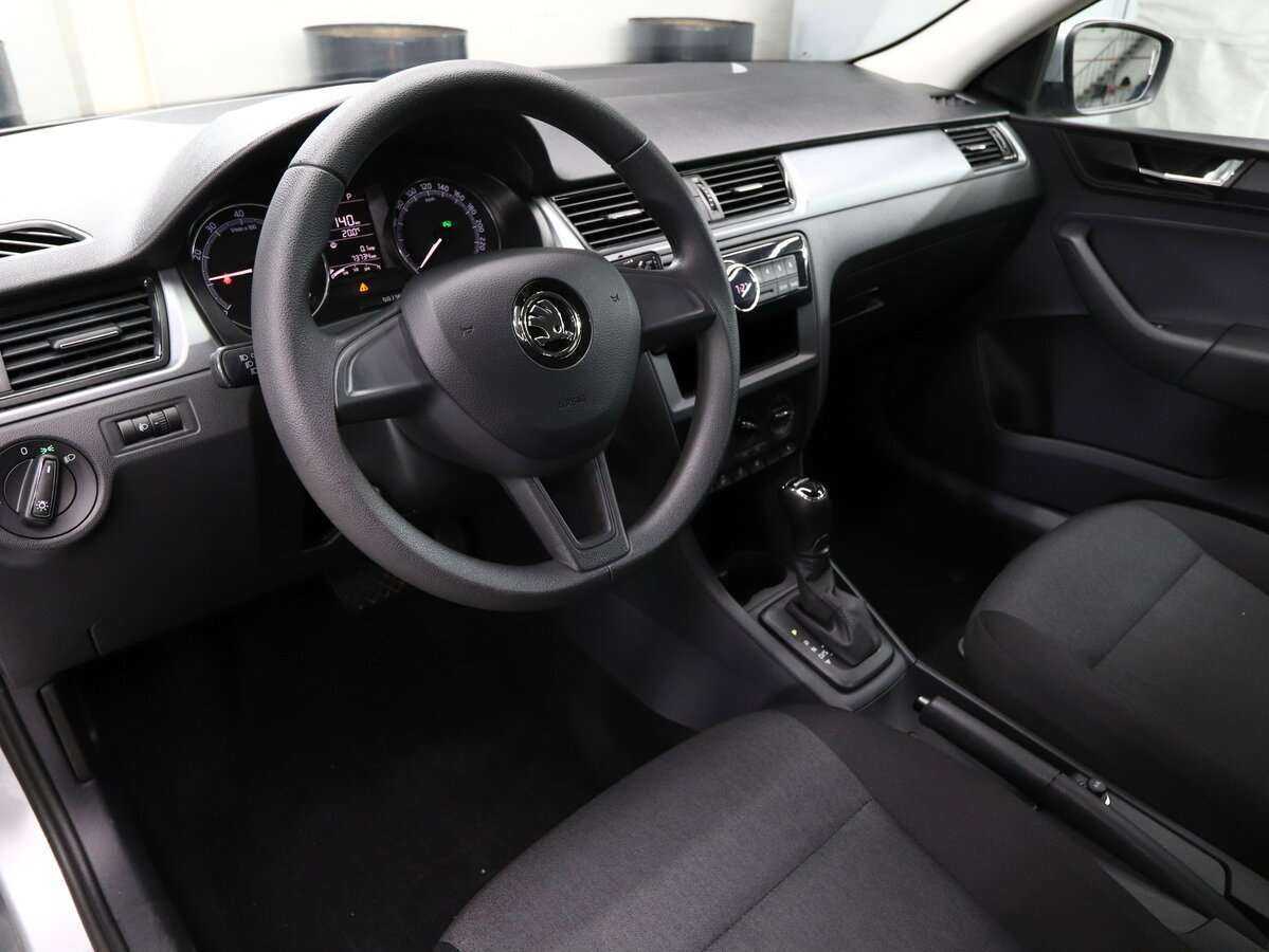 Skoda Rapid 2018 года с пробегом. Фото: #4