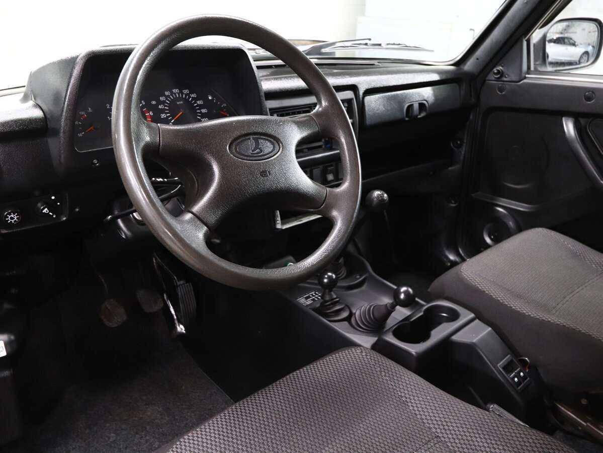 Lada (ВАЗ) 2131 (4x4) 2016 года с пробегом. Фото: #5