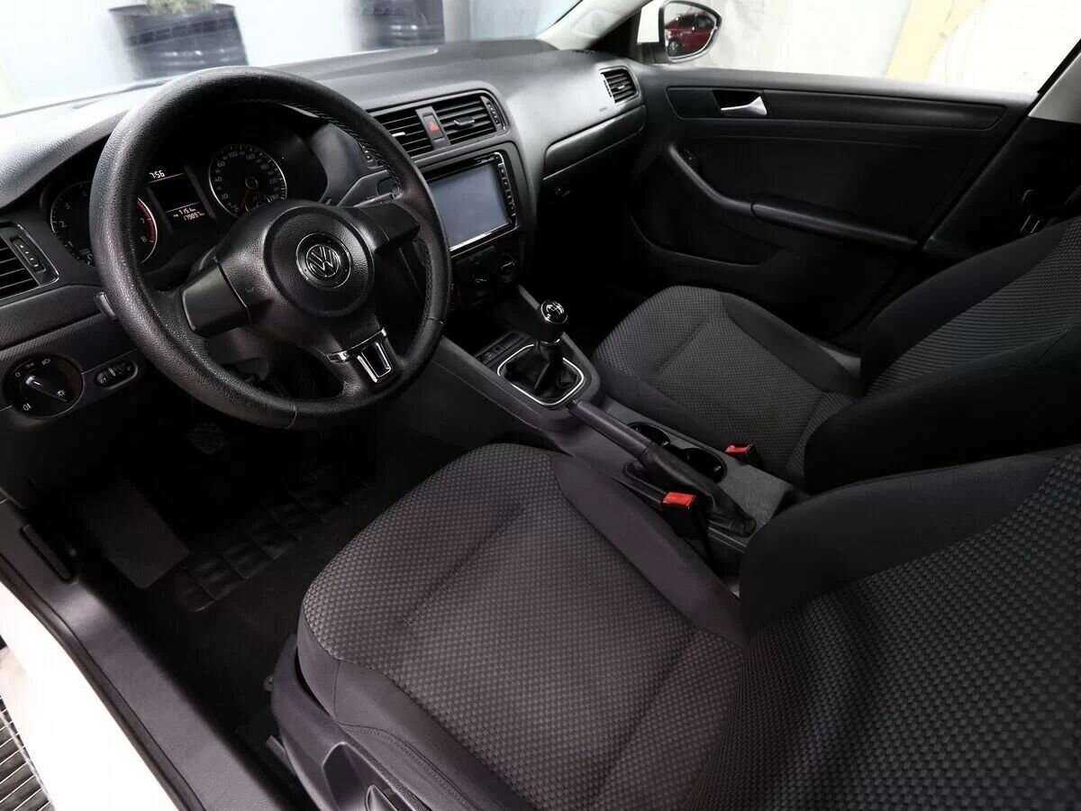 Volkswagen Jetta 2013 года с пробегом. Фото: #4