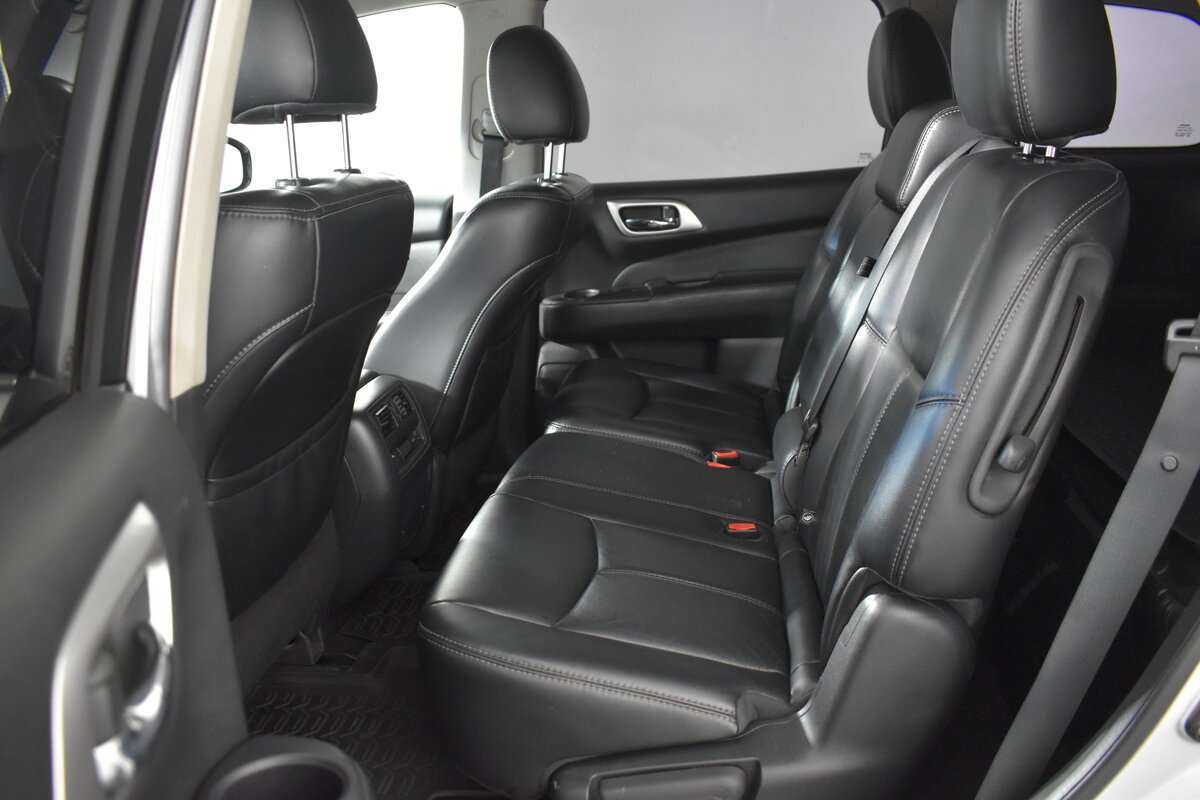 Nissan Pathfinder 2015 года с пробегом. Фото: #9