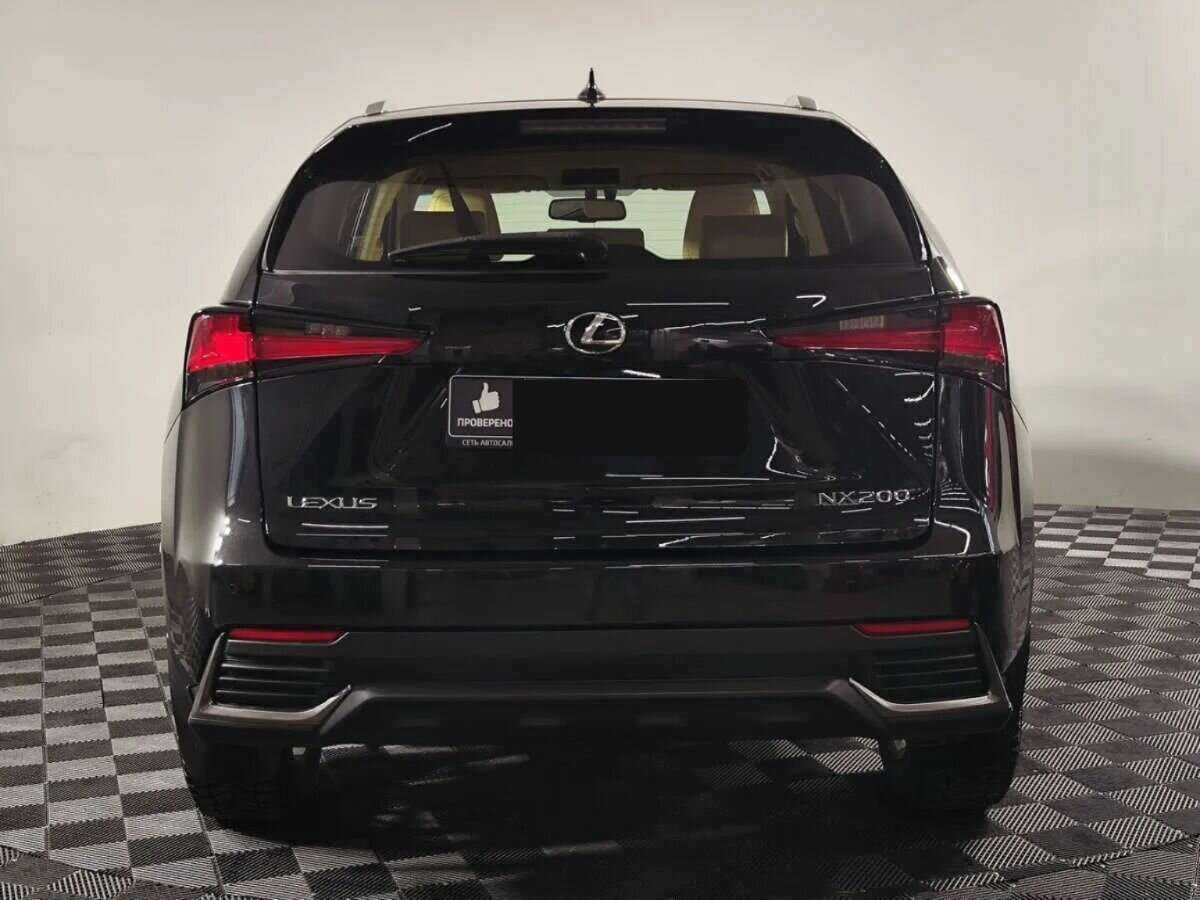 Lexus NX 2018 года с пробегом. Фото: #3