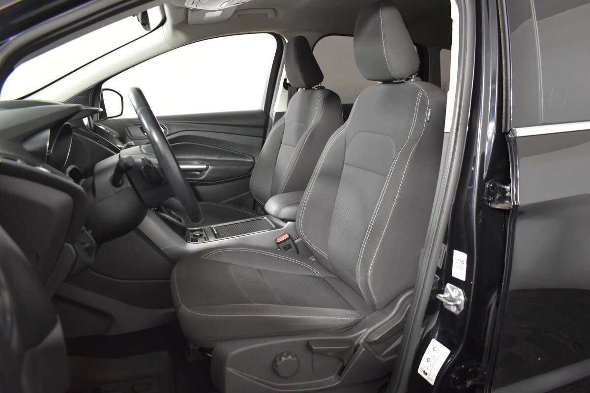 Ford Kuga 2017 года с пробегом. Фото: #8