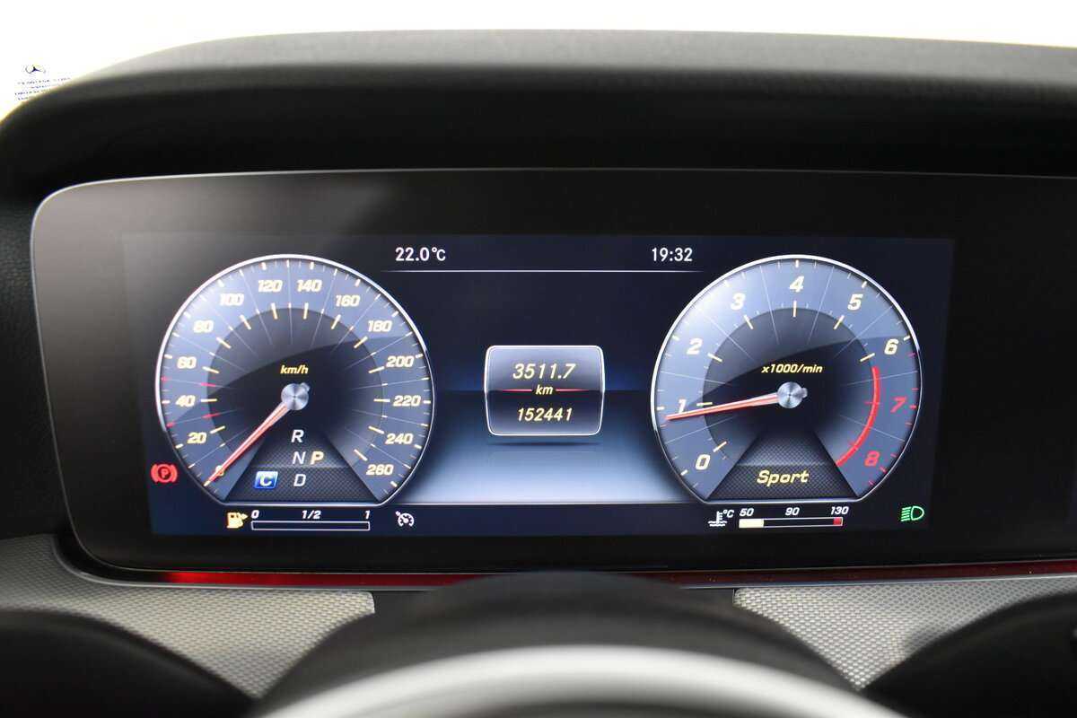 Mercedes-Benz E-Класс 2018 года с пробегом. Фото: #12