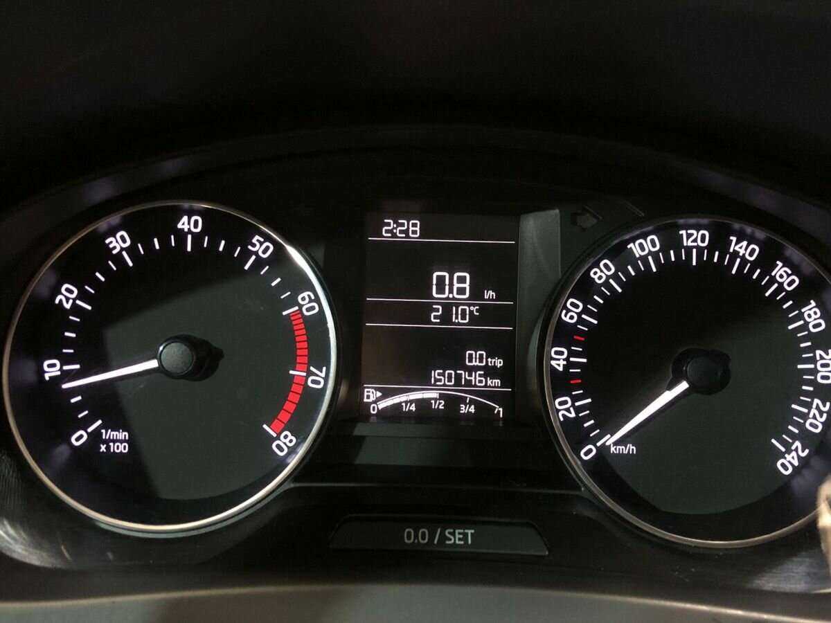 Skoda Rapid 2015 года с пробегом. Фото: #11