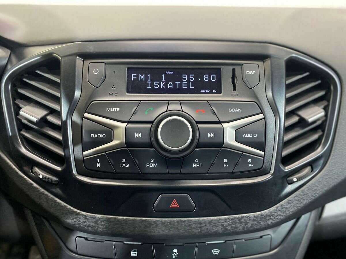 Lada (ВАЗ) Vesta 2021 года с пробегом. Фото: #13