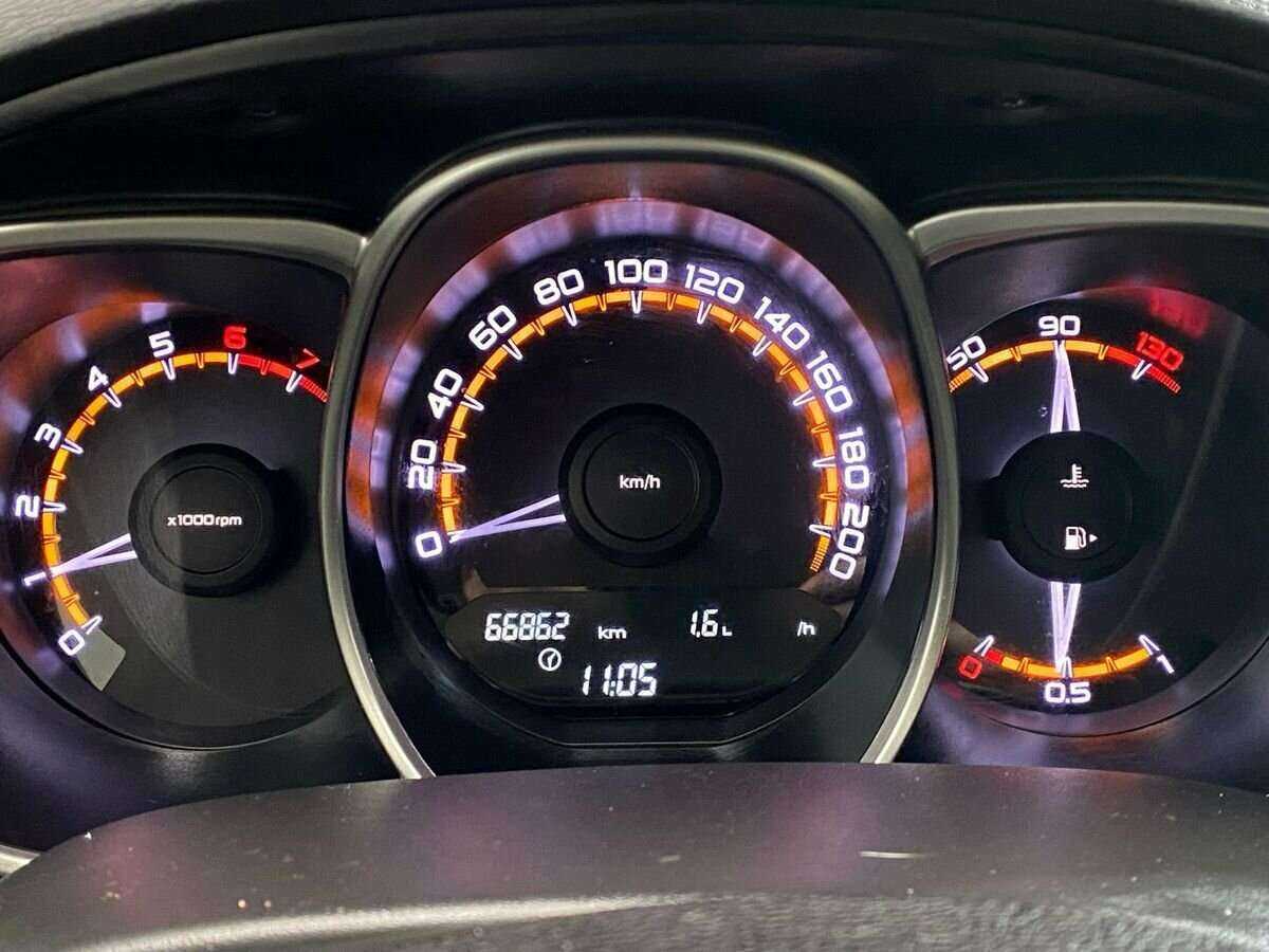 Lada (ВАЗ) Vesta 2019 года с пробегом. Фото: #12