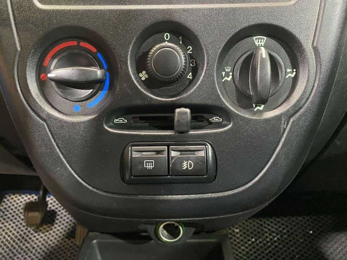 Lada (ВАЗ) Granta 2012 года с пробегом. Фото: #12