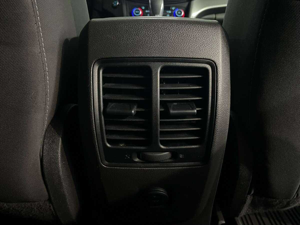 Ford Kuga 2017 года с пробегом. Фото: #19