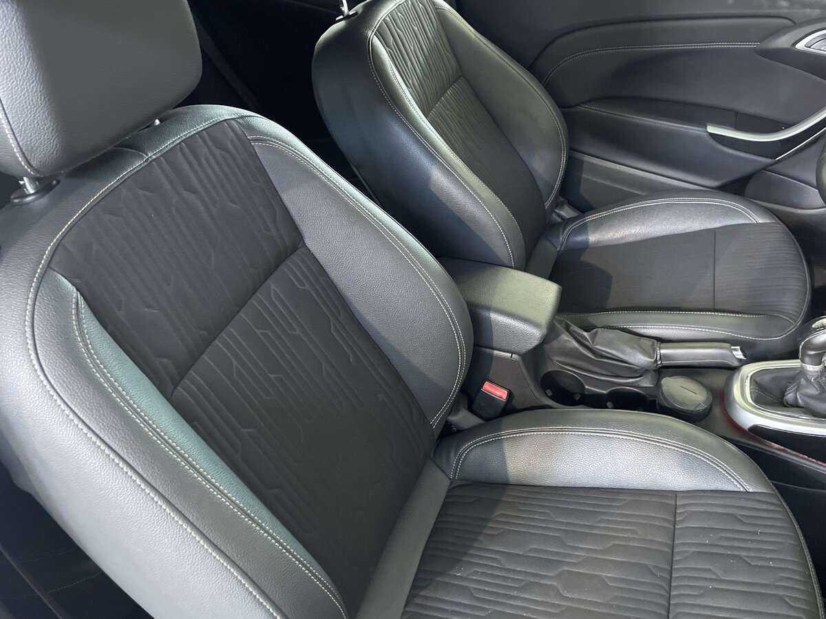 Opel Astra 2014 года с пробегом. Фото: #19