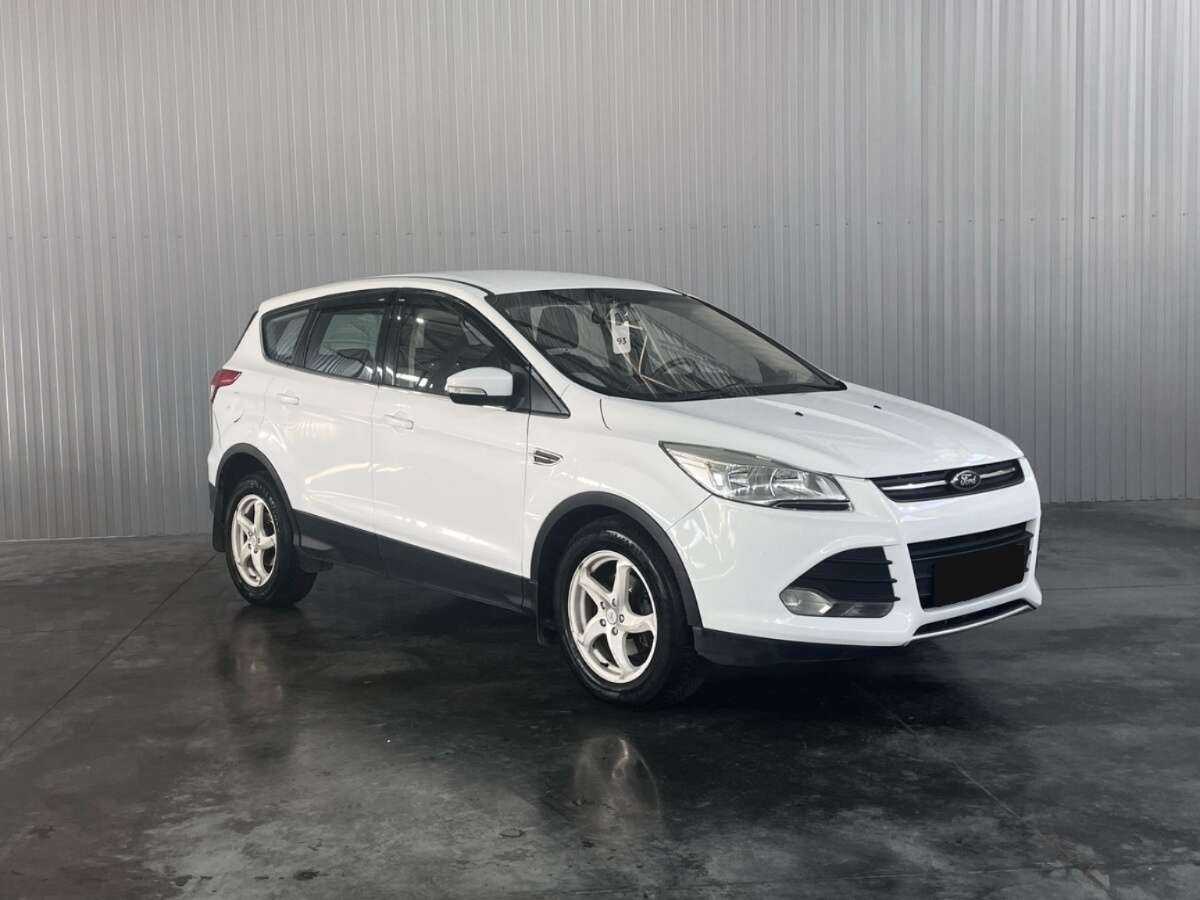 Ford Kuga 2015 года с пробегом. Фото: #2