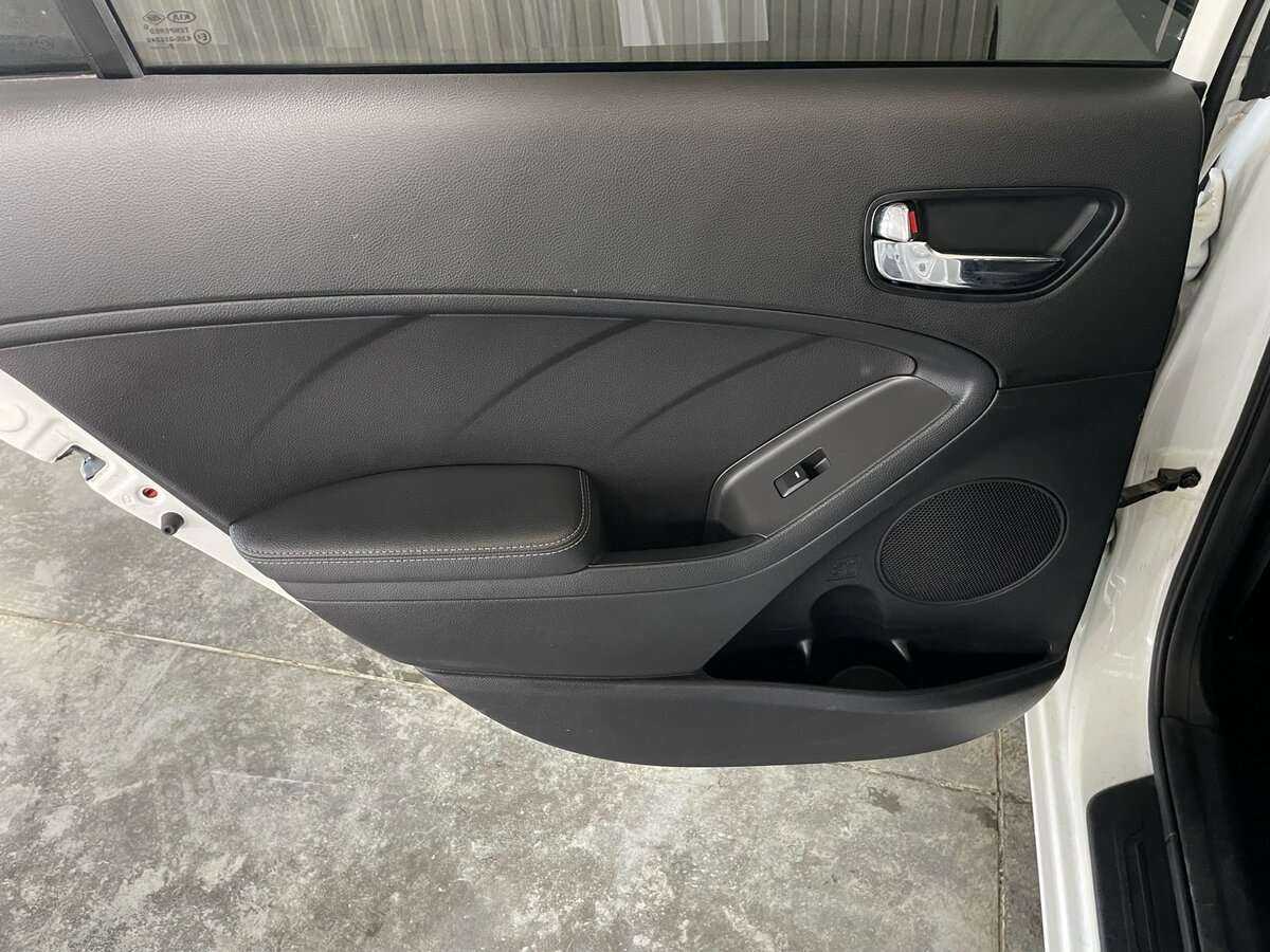 Kia Cerato 2017 года с пробегом. Фото: #17