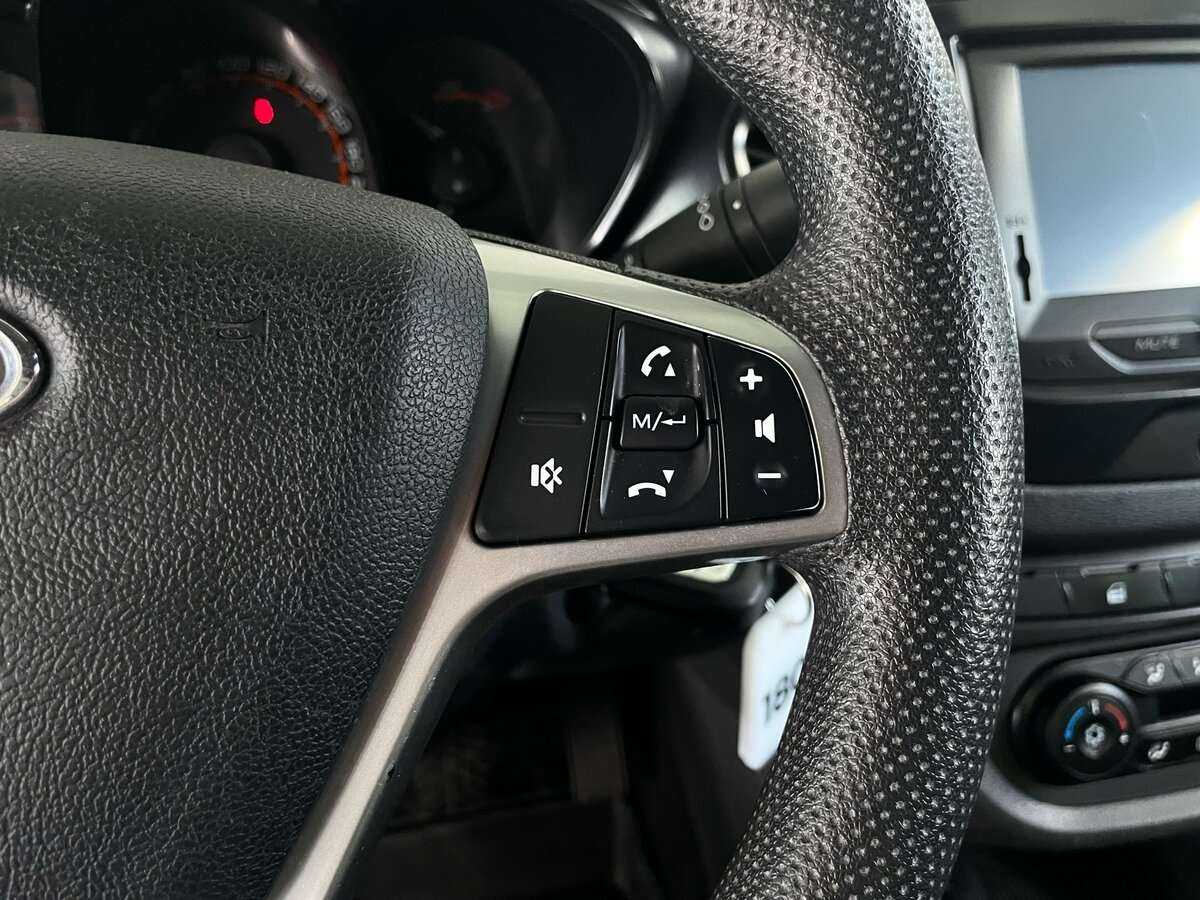 Lada (ВАЗ) Vesta 2019 года с пробегом. Фото: #11