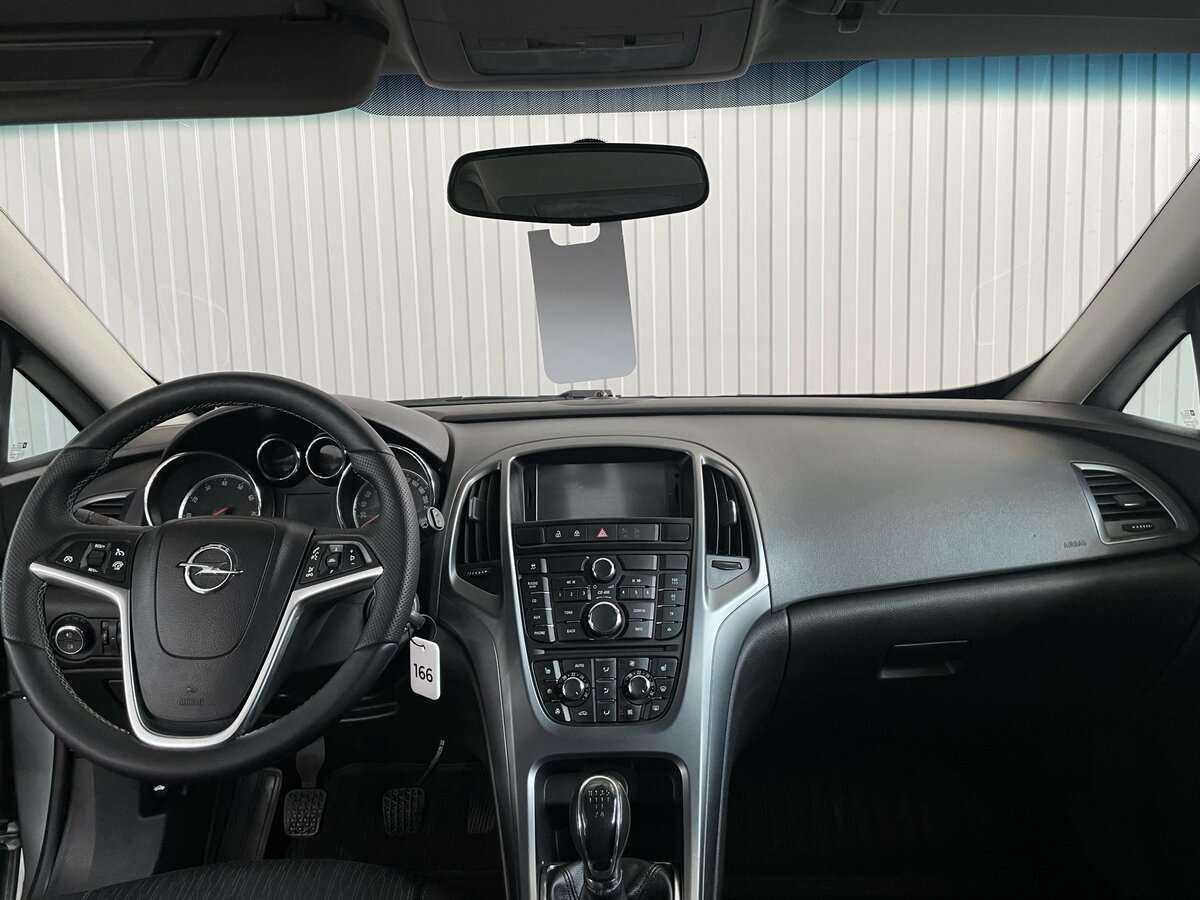 Opel Astra 2012 года с пробегом. Фото: #6