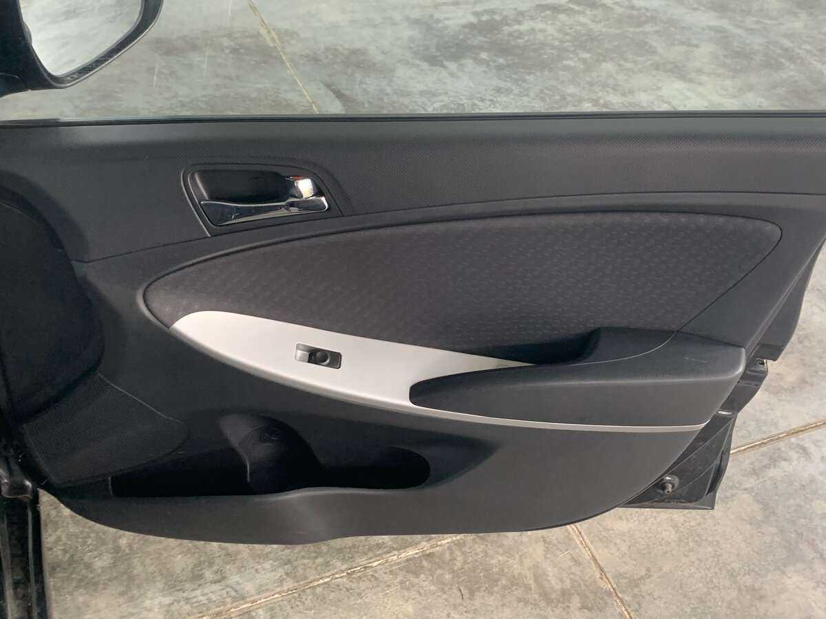 Hyundai Solaris 2012 года с пробегом. Фото: #18