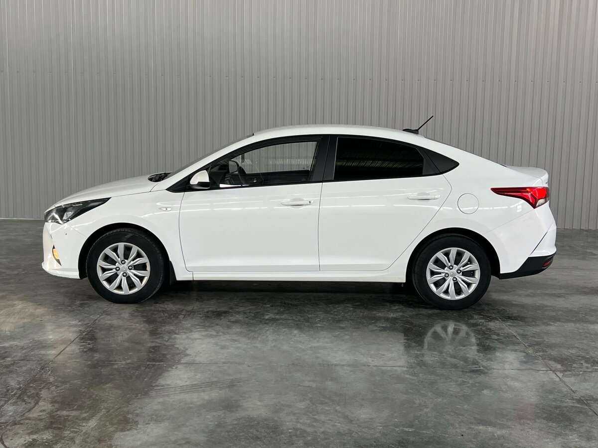 Hyundai Solaris 2021 года с пробегом. Фото: #3