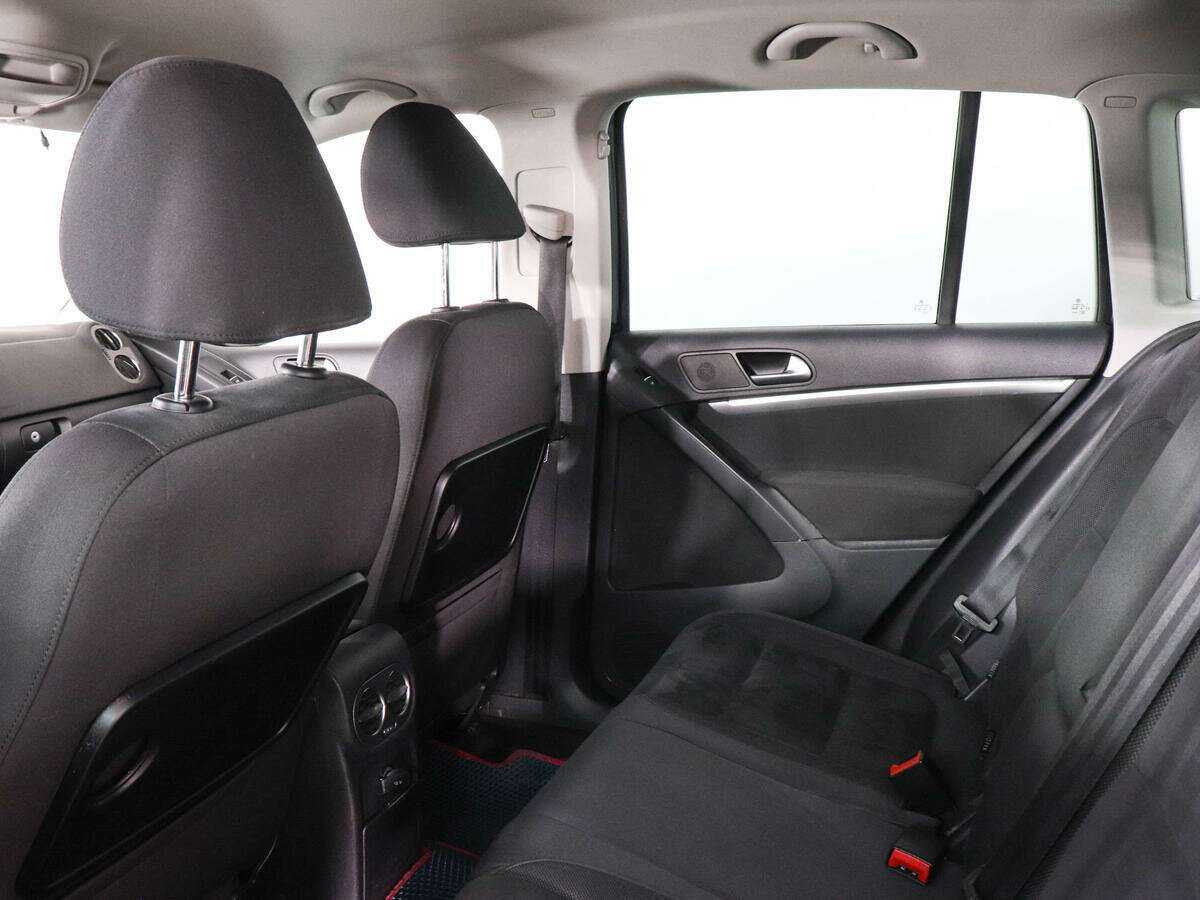 Volkswagen Tiguan 2012 года с пробегом. Фото: #11