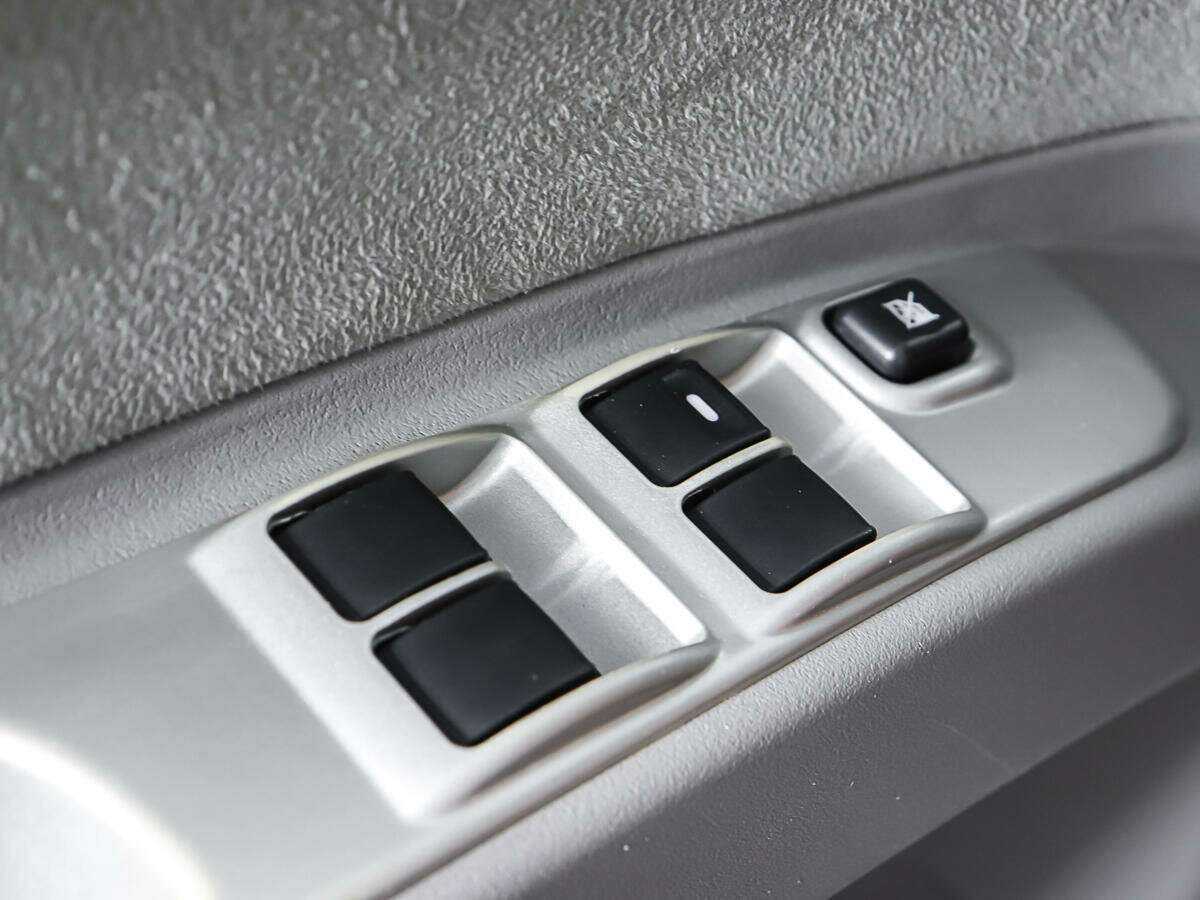 Mitsubishi Pajero Sport 2014 года с пробегом. Фото: #16