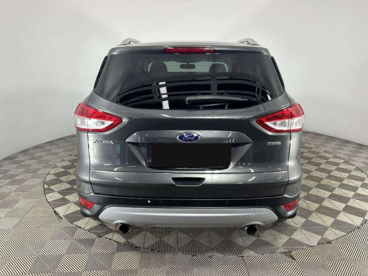 Ford Kuga 2015 года с пробегом. Фото: #2