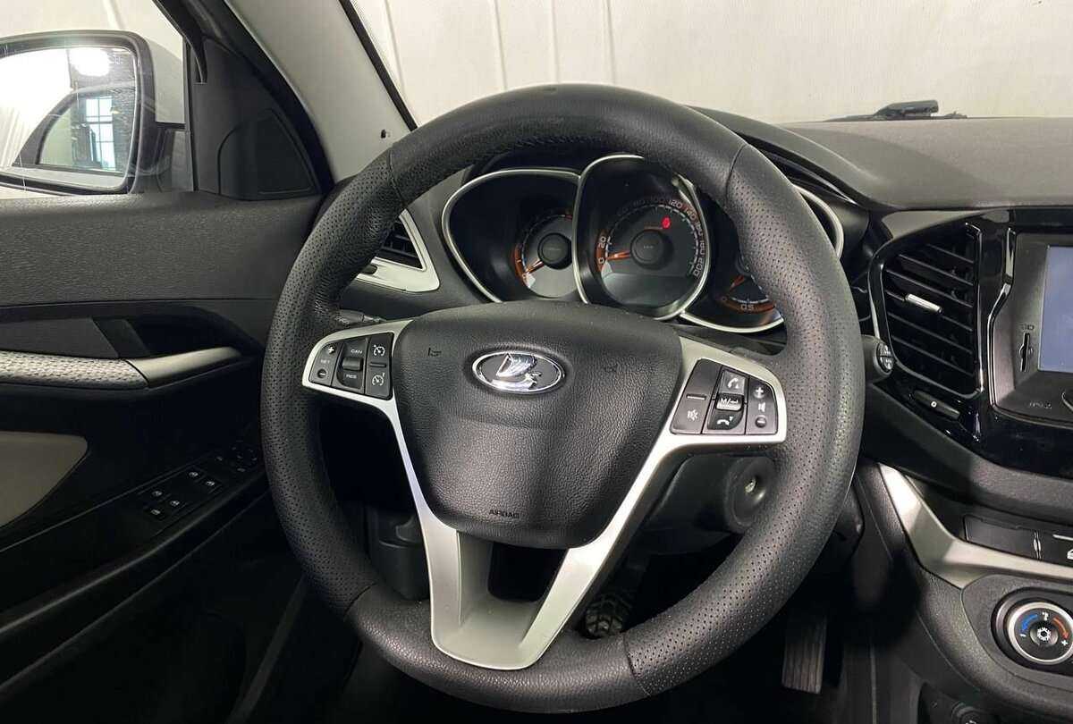 Lada (ВАЗ) Vesta 2021 года с пробегом. Фото: #8