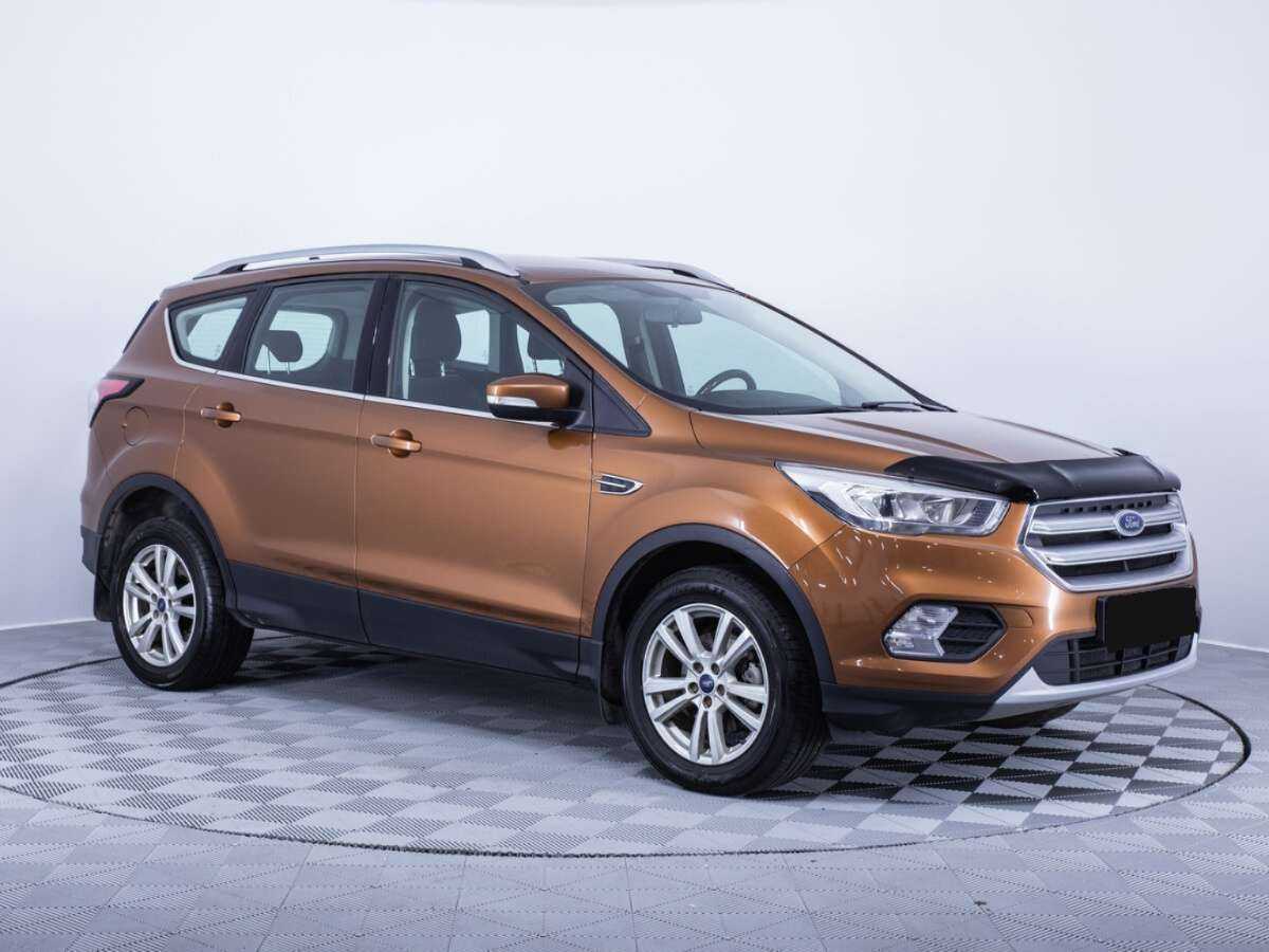 Ford Kuga 2017 года с пробегом. Фото: #2