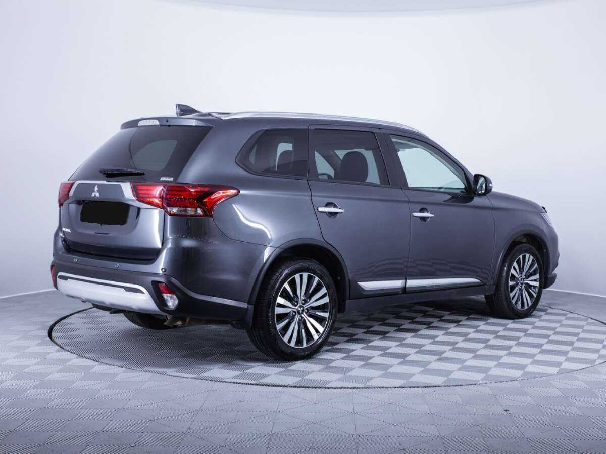 Mitsubishi Outlander 2021 года с пробегом. Фото: #4