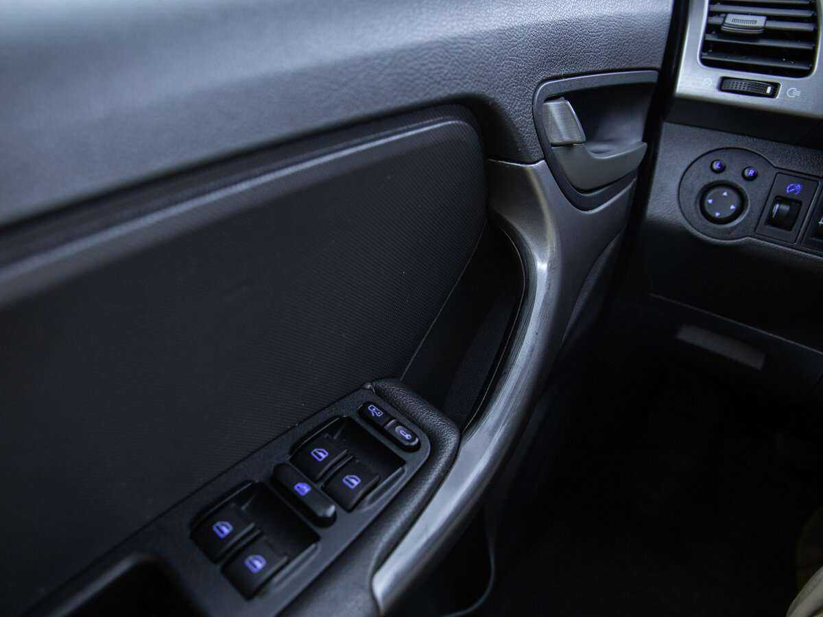 Chery Tiggo (T11) 2013 года с пробегом. Фото: #11