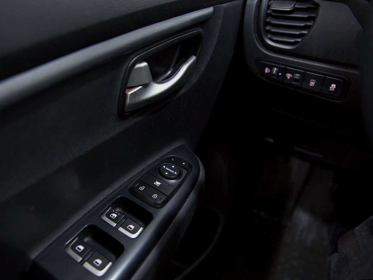 Kia Rio 2020 года с пробегом. Фото: #10