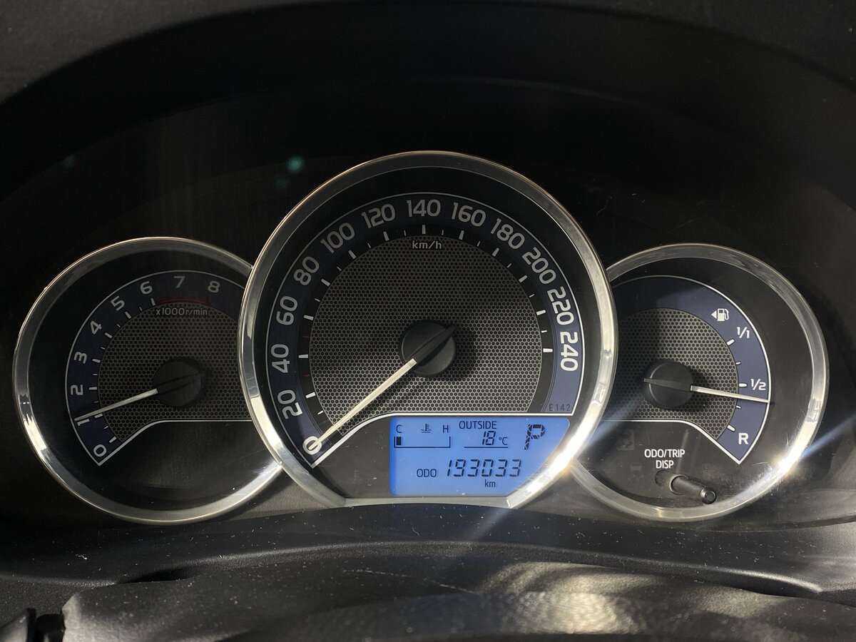 Toyota Corolla 2013 года с пробегом. Фото: #14