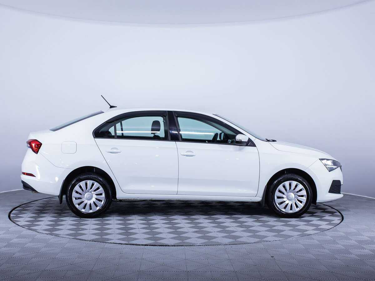 Skoda Rapid 2021 года с пробегом. Фото: #3