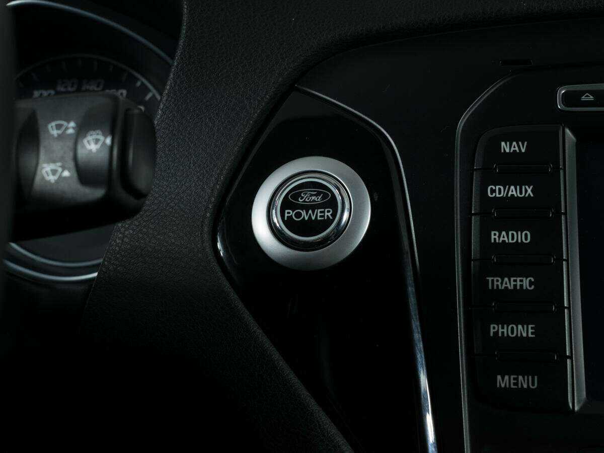 Ford Mondeo 2012 года с пробегом. Фото: #13