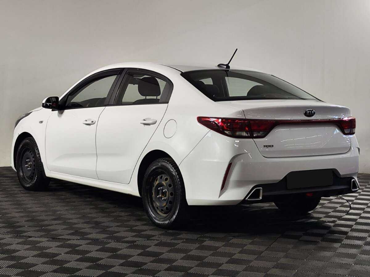 Kia Rio 2021 года с пробегом. Фото: #4
