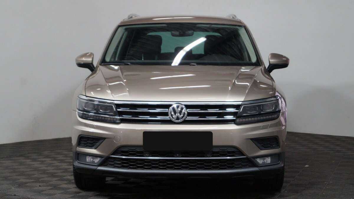 Volkswagen Tiguan 2018 года с пробегом. Фото: #1