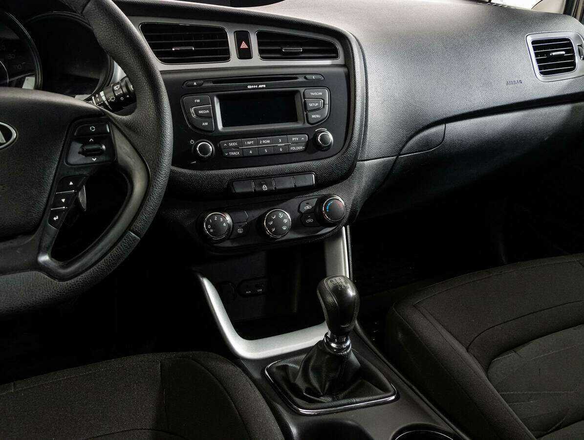 Kia Ceed 2015 года с пробегом. Фото: #12