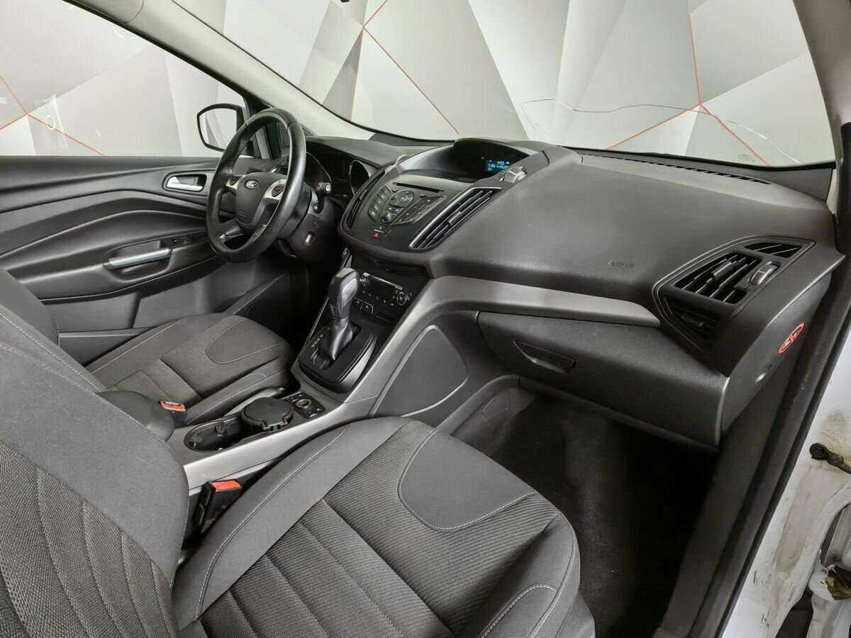 Ford Kuga 2015 года с пробегом. Фото: #7