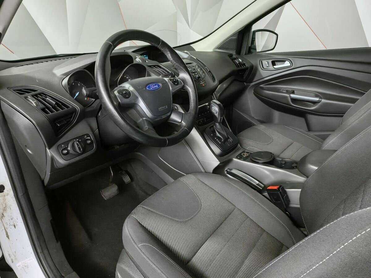 Ford Kuga 2015 года с пробегом. Фото: #12